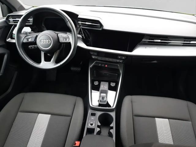 Audi A3 30 TDI Sedan