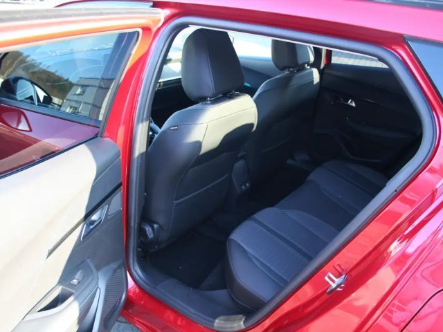 Peugeot E-2008 Allure Pack