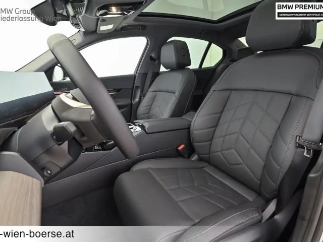 BMW i5 Sedan eDrive40