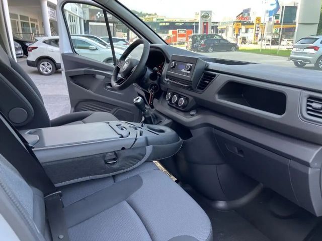 Nissan Primastar L2H1 dCi 150