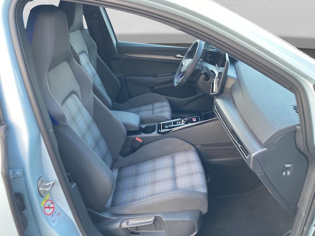 Volkswagen Golf GTE Style