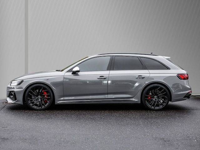 Audi RS4 Avant Quattro