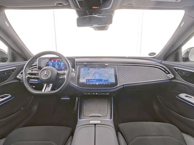 Mercedes-Benz E 200 AMG Line Sedan