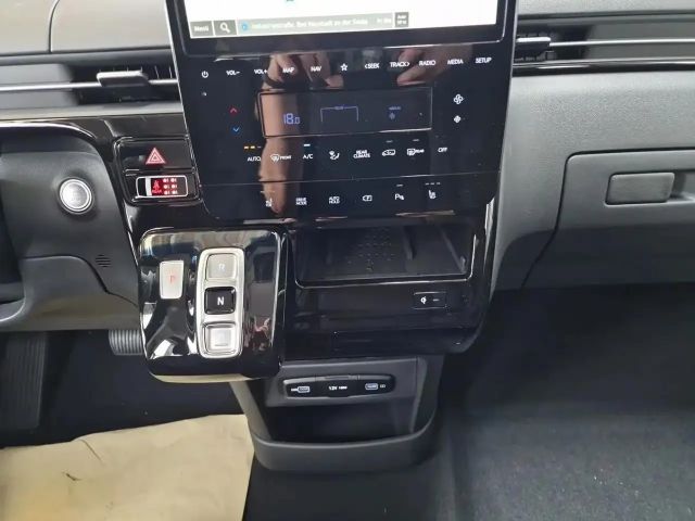 Hyundai Staria Trend