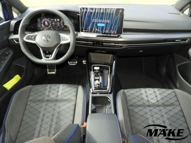 Volkswagen Golf 1.5 eTSI DSG IQ.Drive R-Line