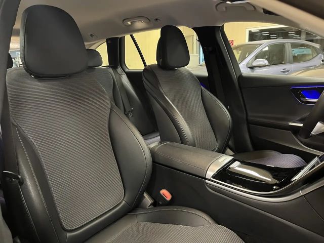 Mercedes-Benz C 200 C 200 d