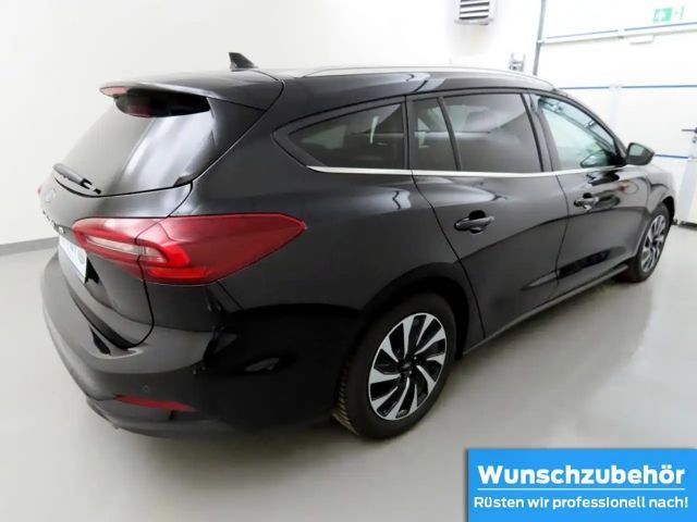 Ford Focus Titanium Wagon