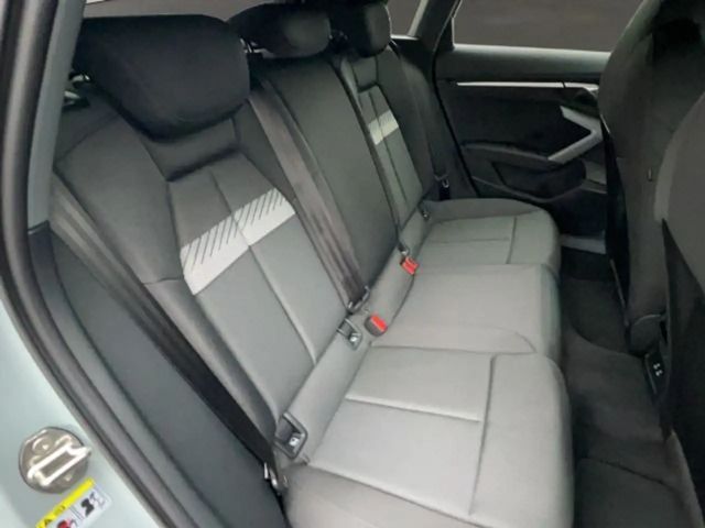 Audi A3 30 TFSI Sedan