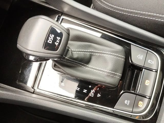 Skoda Karoq 2.0 TSI 4x4 Sportline