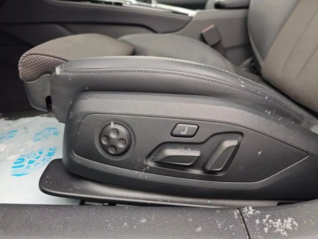 Audi A4 40 TDI Avant Quattro S-Line S-Tronic