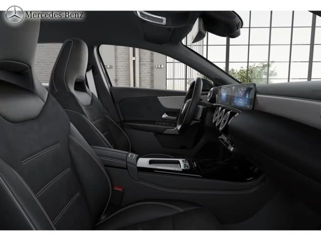 Mercedes-Benz A 180 AMG Line