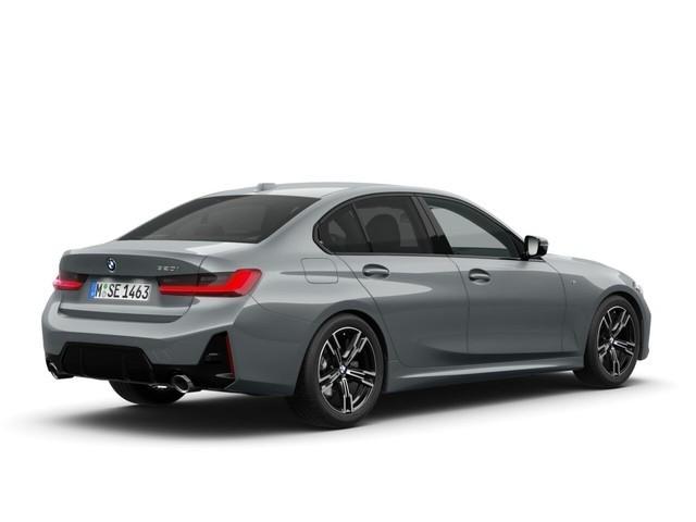 BMW 320 320i M-Sport Sedan