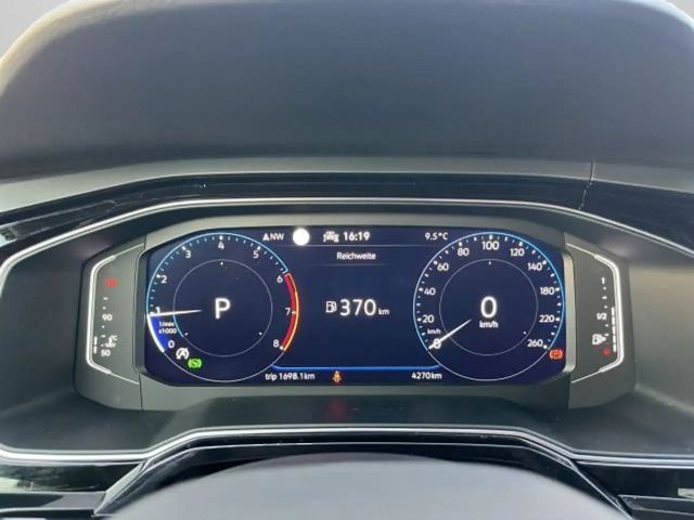 Volkswagen Polo 1.0 TSI DSG R-Line