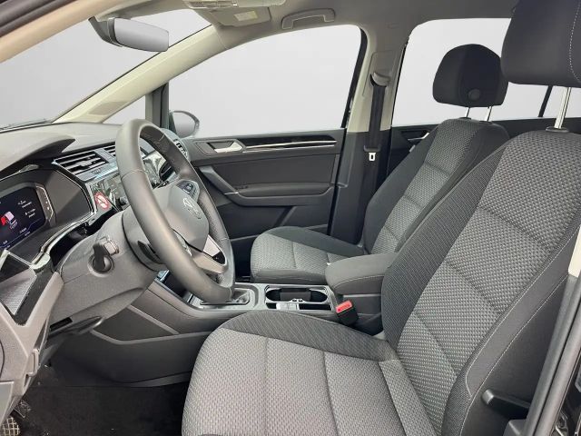 Volkswagen Touran 1.5 TSI DSG R-Line