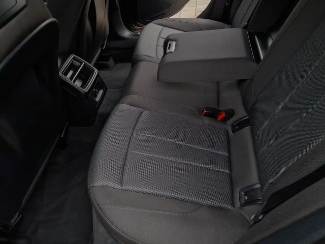 Audi A4 30 TDI Avant S-Tronic