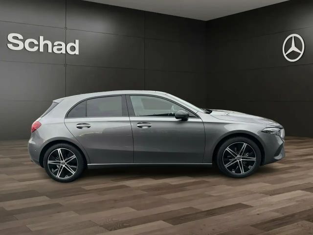 Mercedes-Benz A 200 A 200 PROGR+MBUX+PANO+KAMERA+LED+DISTR+SHZ+NIGHT