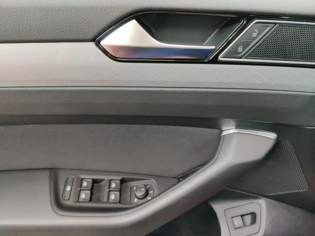 Volkswagen Passat 2.0 TDI Business DSG Variant