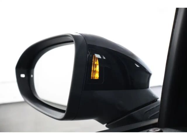 Volkswagen Golf 1.5 eTSI DSG Golf VIII