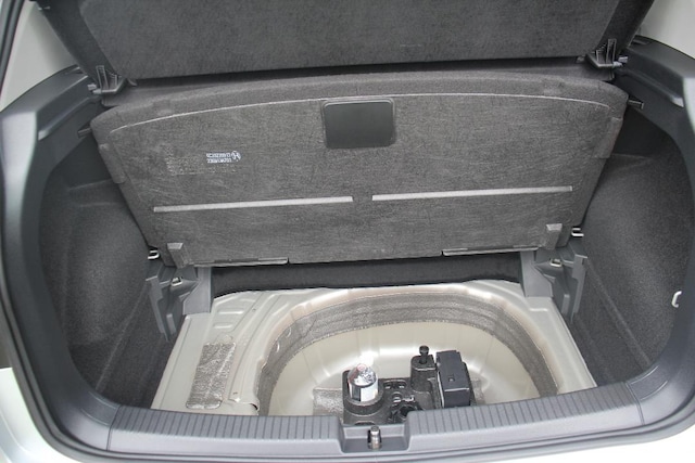 Volkswagen T-Cross 1.0 l TSI 6-Gang GJR SHZ PDC LED NSW Bluetooth