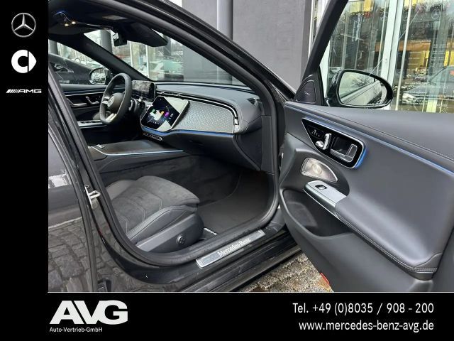 Mercedes-Benz E 220 AMG Line E 220 d Sedan