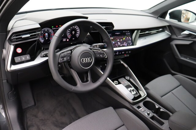 Audi A3 30 TDI S-Tronic Sedan