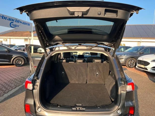 Ford Kuga Plug in Hybrid Titanium X