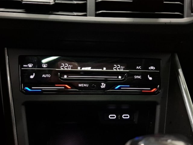 Volkswagen Polo 1.0 TSI DSG Style