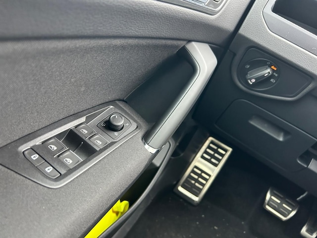 Volkswagen Touran 1.5 TSI DSG IQ.Drive