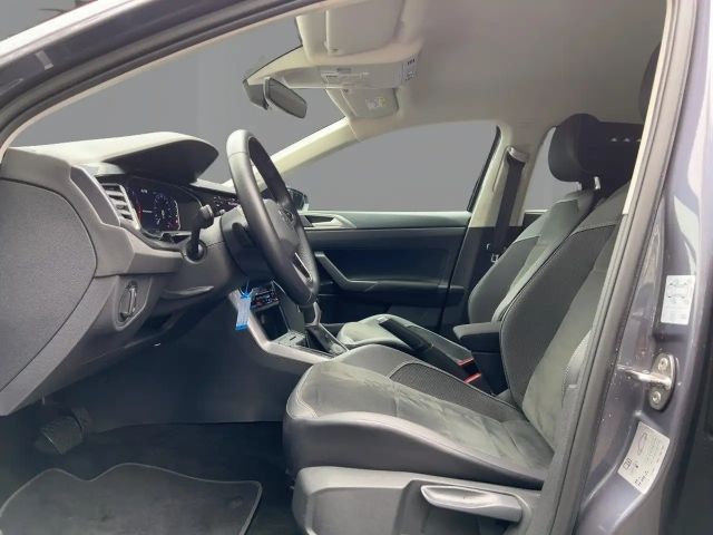 Volkswagen Polo 1.0 TSI DSG Style