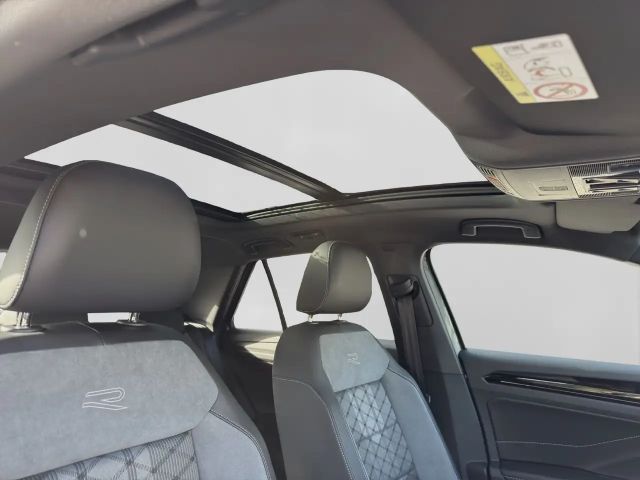 Volkswagen T-Roc 1.5 TSI DSG R-Line