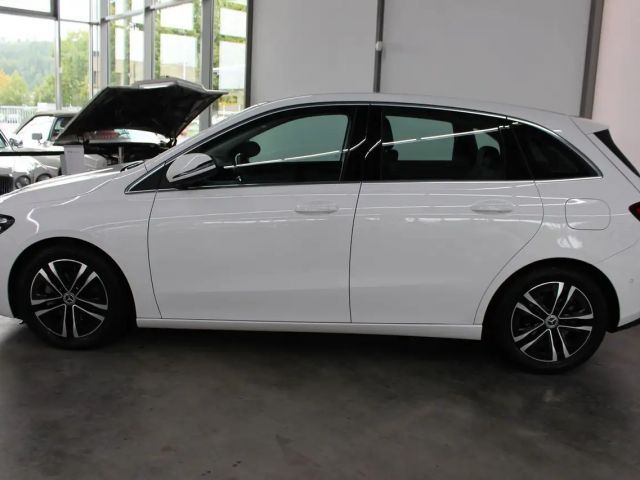 Mercedes-Benz B 180 Progressive