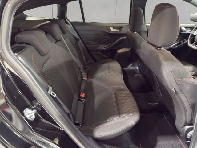 Ford Focus ST Line Wagon