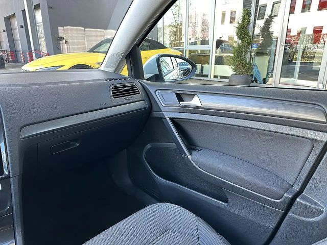 Volkswagen Golf e-Golf