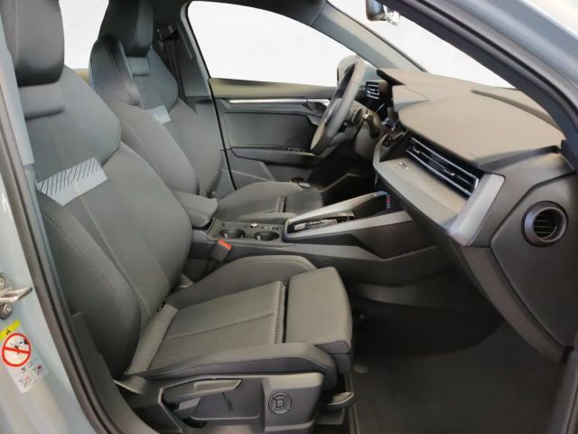 Audi A3 30 TFSI Sedan Sportback