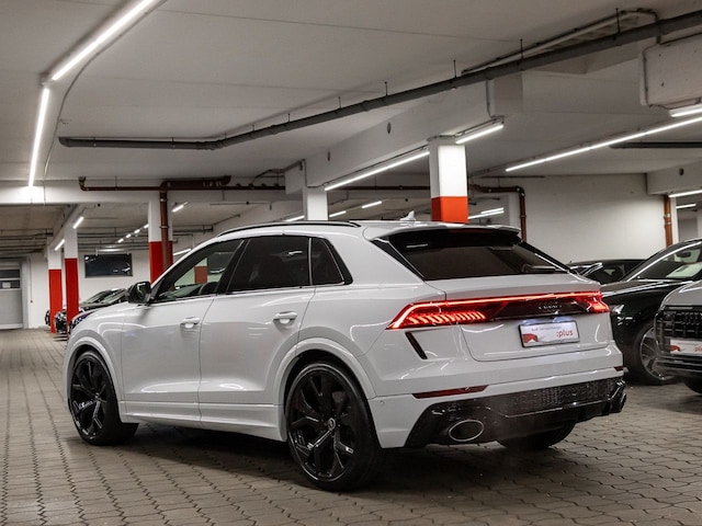 Audi RS Q8 Quattro