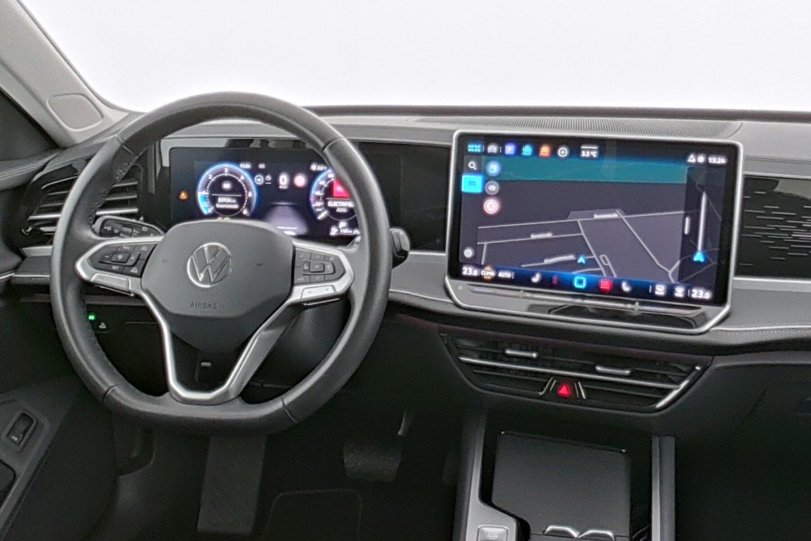 Volkswagen Passat 2.0 TDI IQ.Drive Sport Variant