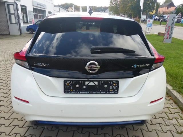 Nissan Leaf Leaf10