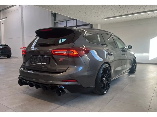 Ford Focus EcoBoost ST Line Wagon