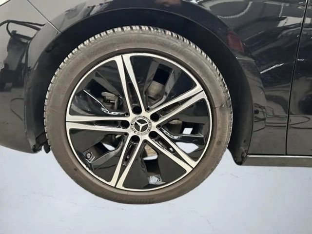 Mercedes-Benz B 180 Luxury Line