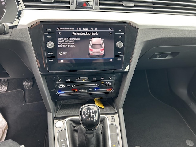 Volkswagen Passat 1.5 TSI Business Variant