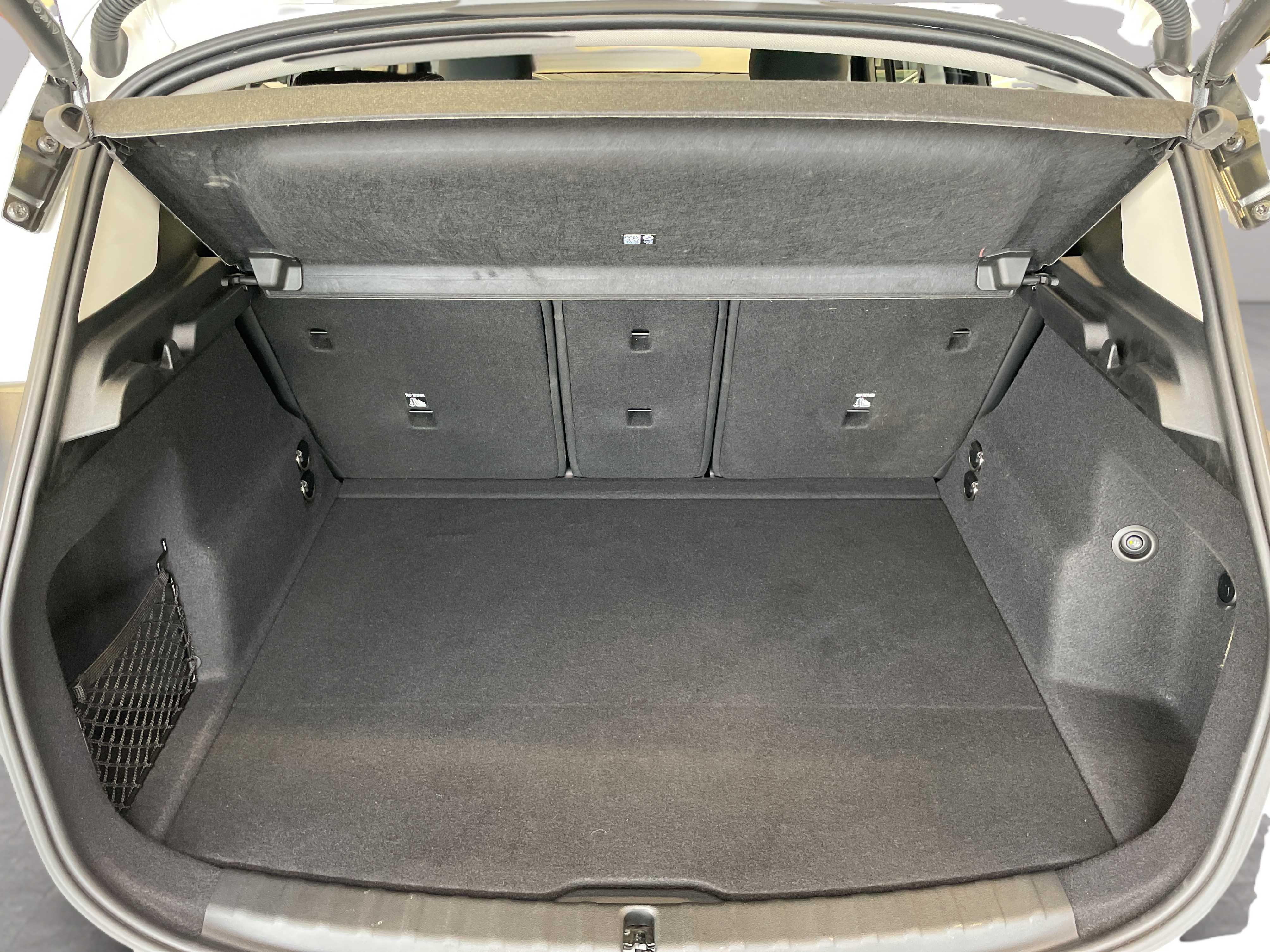 BMW 220 220i Active Tourer