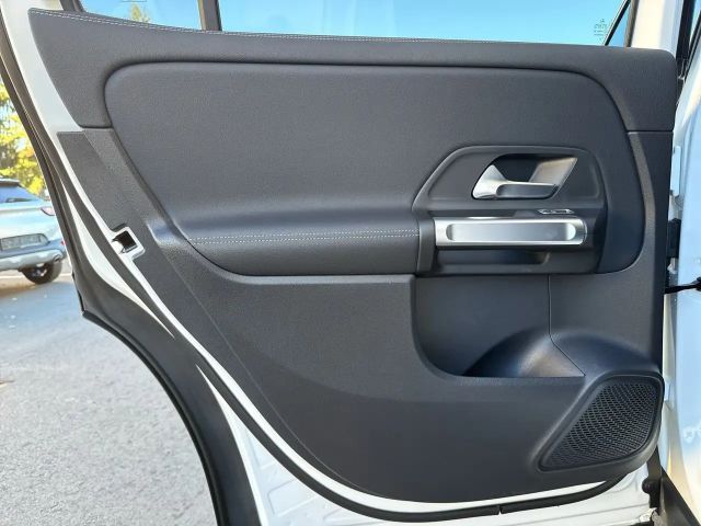 Mercedes-Benz EQB 250