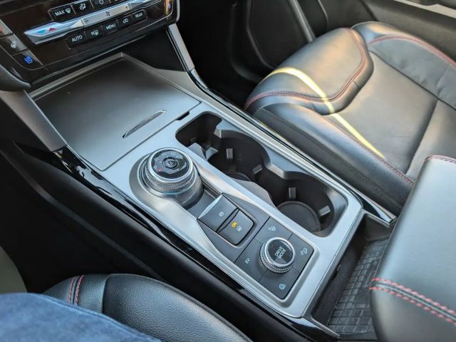 Ford Explorer Plug in Hybrid ST Line