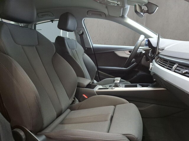 Audi A4 35 TFSI S-Tronic Sedan