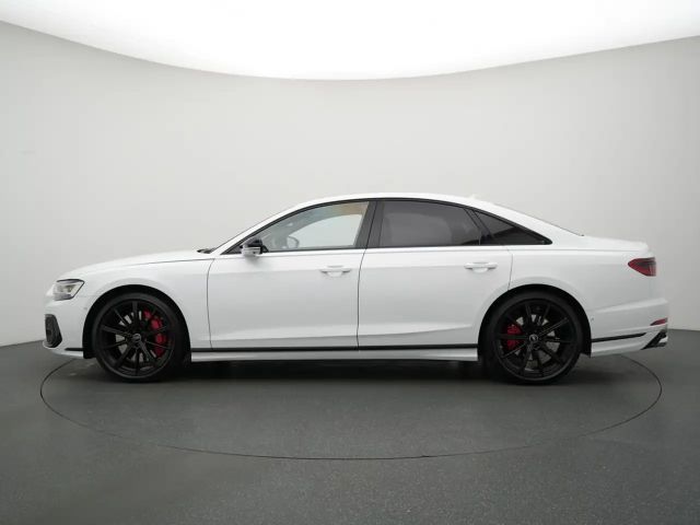 Audi S8 Quattro
