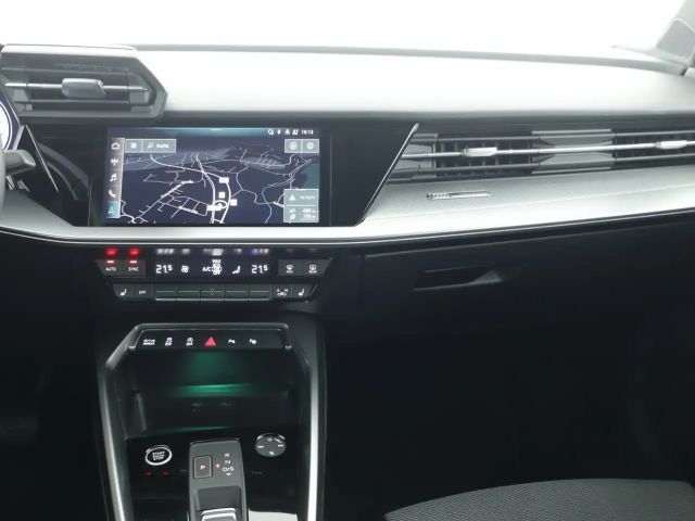 Audi A3 30 TFSI Sedan