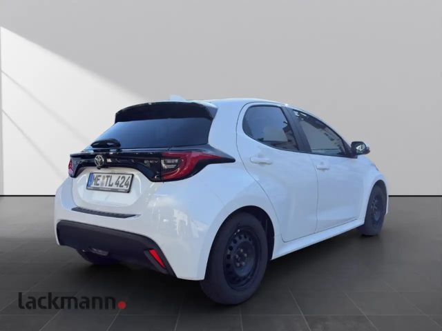 Toyota Yaris Hatchback Hybride Team D