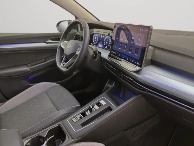 Volkswagen Golf 1.5 eTSI DSG Variant