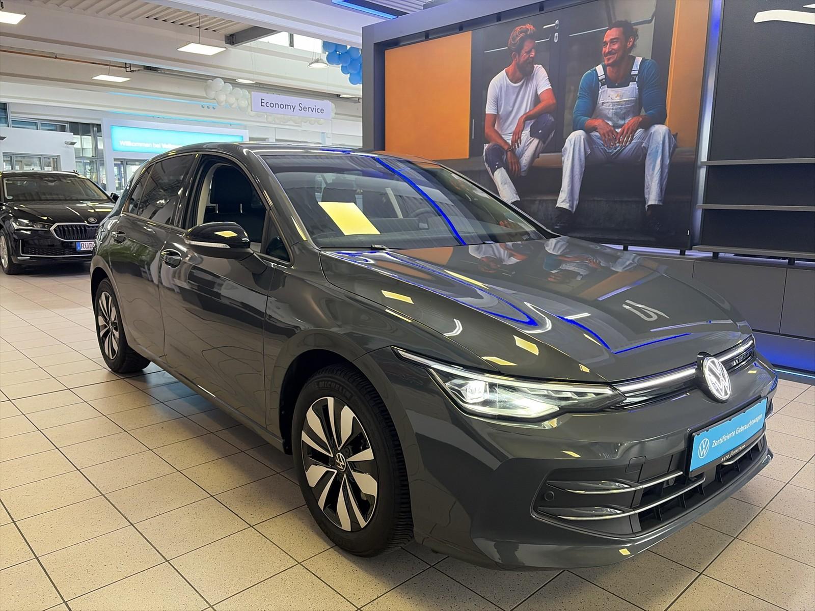 Volkswagen Golf 1.5 eTSI DSG Life