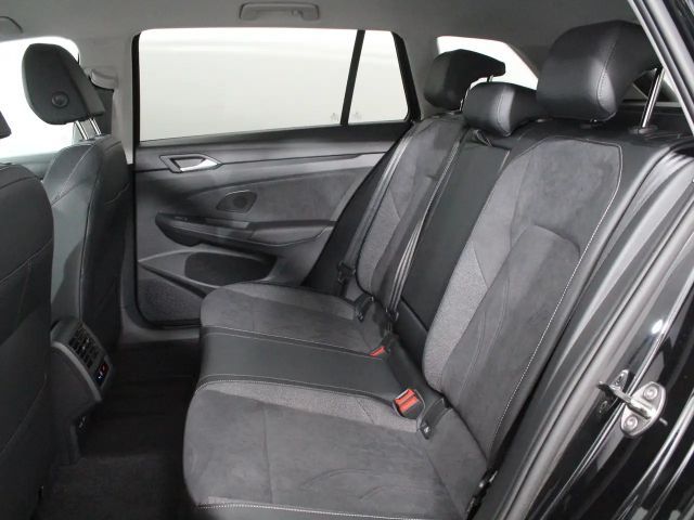 Volkswagen Golf Life Variant